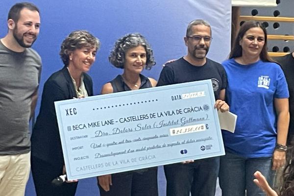 L’Institut Guttmann guanya la tercera beca Mike Lane dels Castellers de la Vila de Gràcia per a projectes de recerca en lesió medul·lar